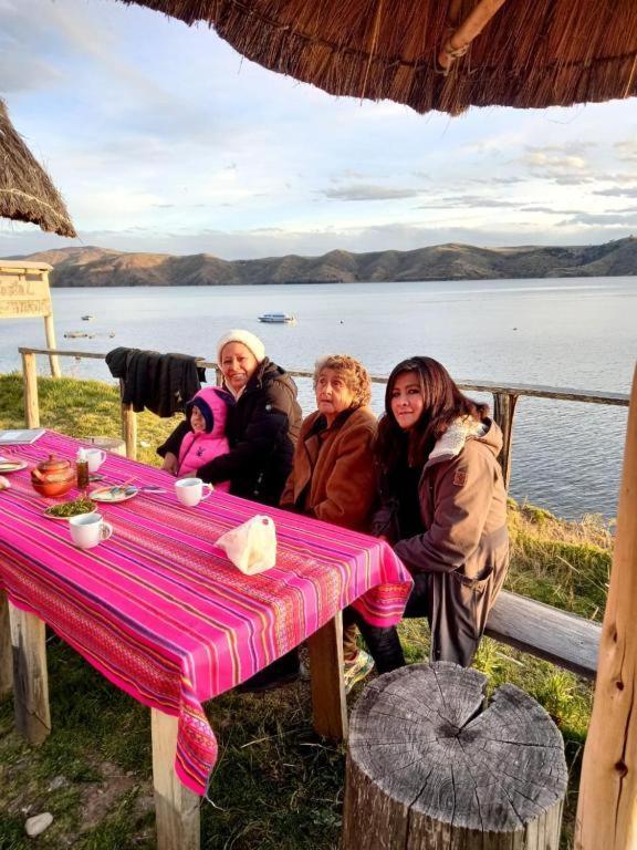 Hotel Hostal Luna Del Titikaka En Isla De La Luna Bolivia Exterior foto